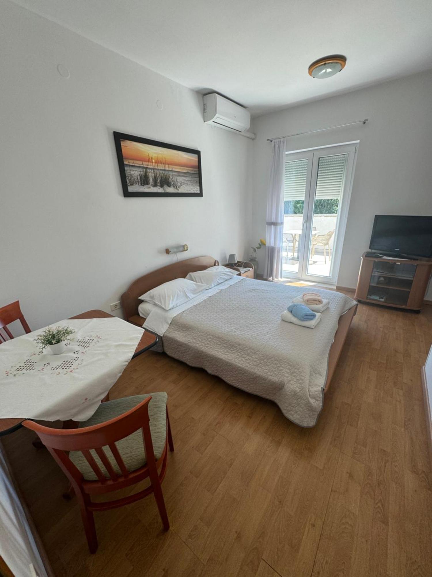 Apartments And Rooms Orazem Zoro Portoroz Ngoại thất bức ảnh